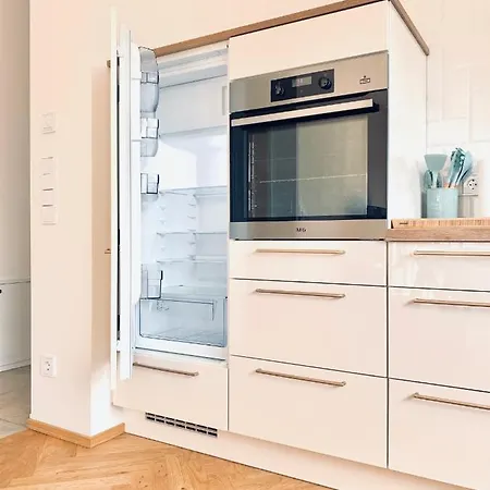 Modernes Am Mit Terrasse *