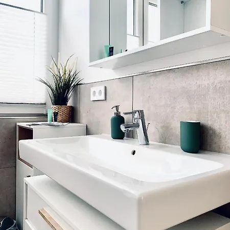 Modernes Am Mit Terrasse Apartamento