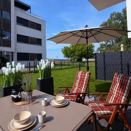 Modernes Am Mit Terrasse Διαμέρισμα *