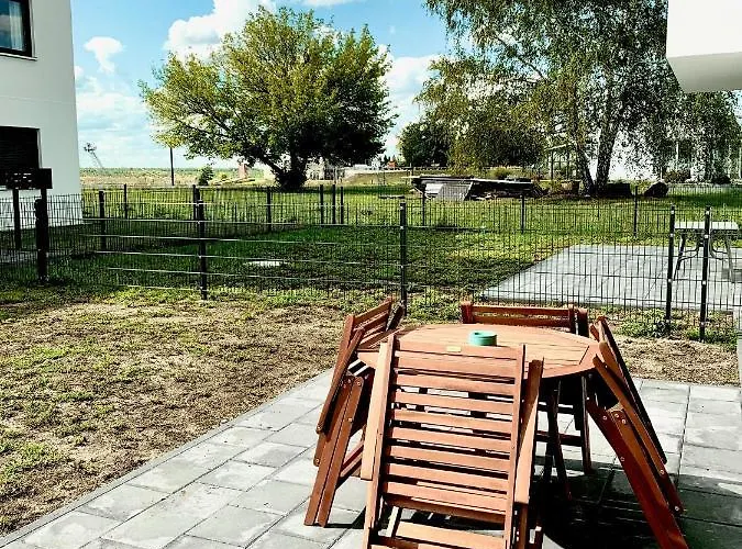 Modernes Am Mit Terrasse * Grossraeschen